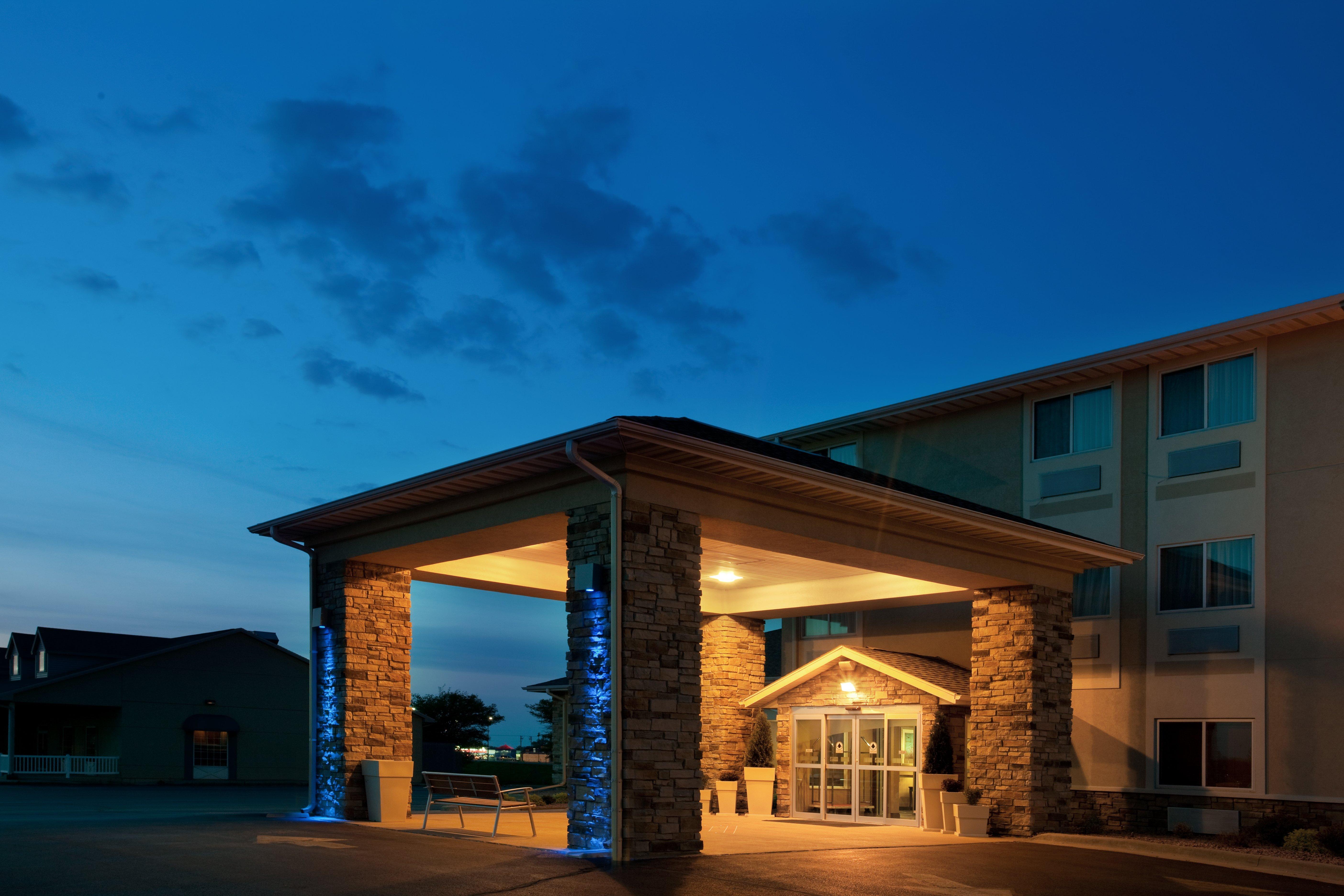 Holiday Inn Express Tuscola Zewnętrze zdjęcie