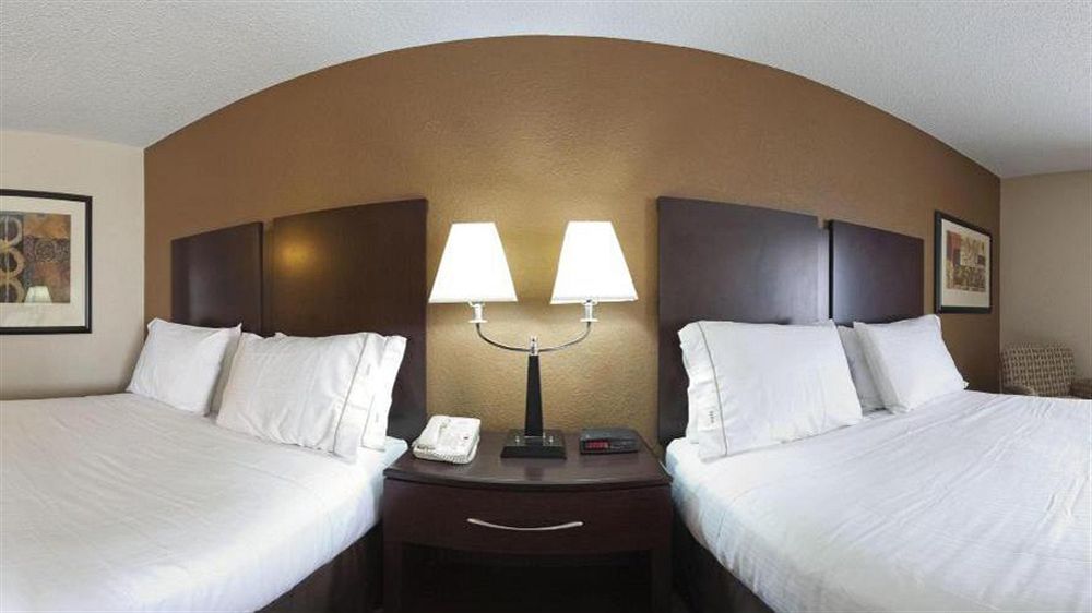 Holiday Inn Express Tuscola Zewnętrze zdjęcie